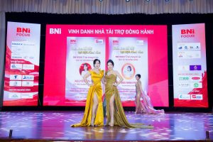 Phụ nữ mạnh mẽ