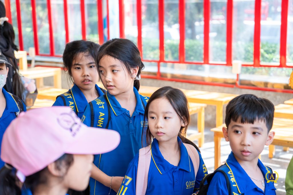 Vì sao nhiều đứa trẻ bỗng trở nên “chậm hiểu”? - Nguyễn Mạnh Dương
